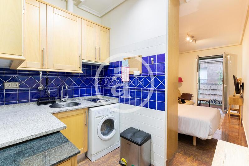 Foto 580bf1d5-0974-4577-9426-dd9321b504fe. Rent studio in calle de velarde 18 in Universidad-Malasaña Madrid