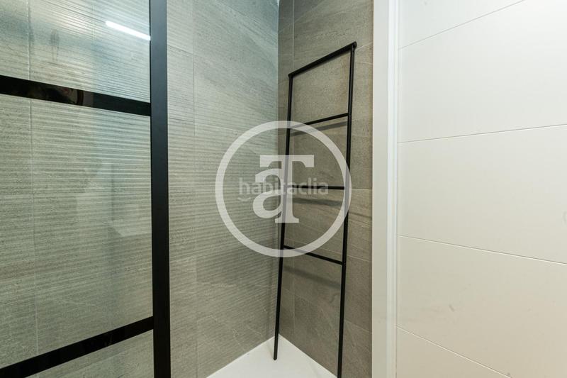 Foto f38e637b-e5ab-4c74-93a7-d42a1196c158. Affitto duplex con riscaldamento in Peñagrande Madrid