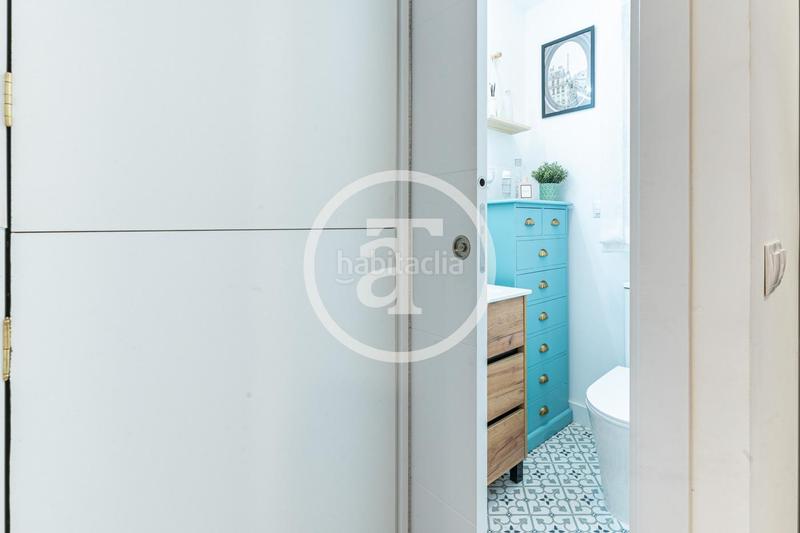 Foto 5edd199a-ff0f-4fb0-9fa1-673f51d0b79e. Alquiler dúplex  de alquiler temporal de 1 habitación, con estudio y 1 baño en fuencarral en Madrid