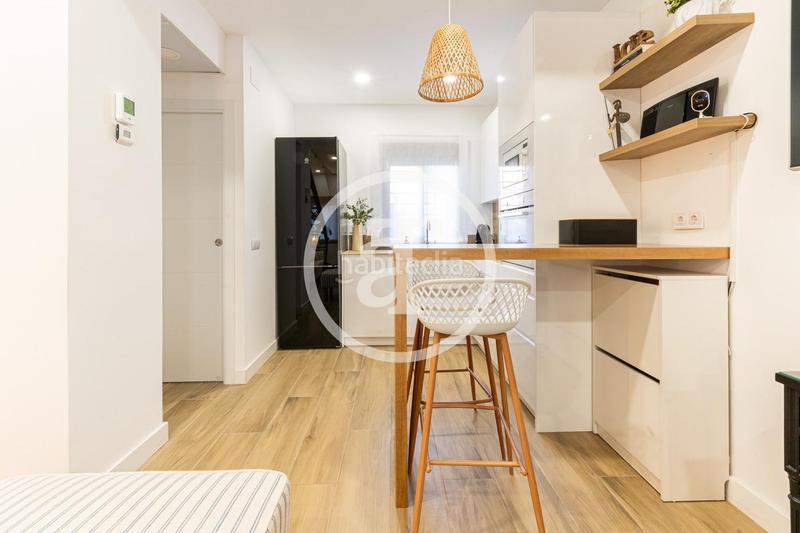 Foto 07a5da7d-05cc-48d7-bbb3-af6a7a62bd30. Rent duplex with heating in Peñagrande Madrid