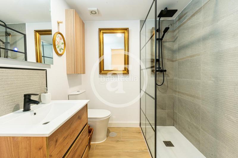 Foto 8b7f9f98-6cd9-4cbf-a4fa-766c02025283. Rent duplex with heating in Peñagrande Madrid