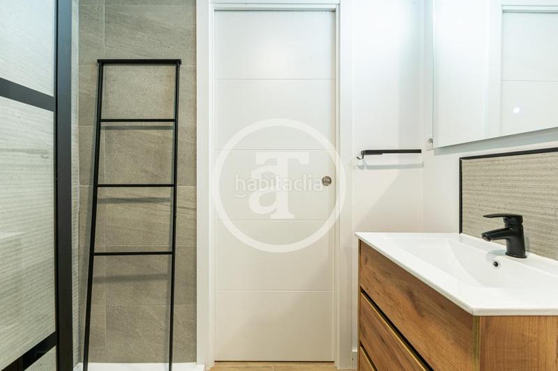 Foto c96cf382-36a6-4129-bbdf-6ed89a6e877e. Rent duplex with heating in Peñagrande Madrid