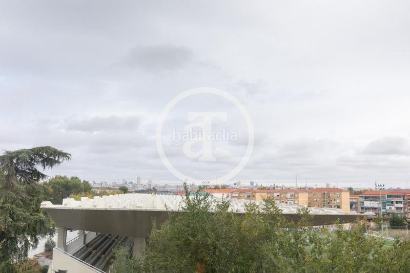 Foto c8c35fa5-ed67-44be-b29b-4daa34082aaf. Rent flat in calle de josé maría pemán 51 in San Isidro Madrid