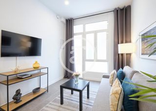 Affitto Appartamento in Calle alondra 27. Piso de alquiler temporal de 1 habitación y 1 baño con mucha luz