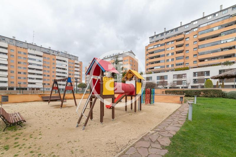 Foto 999497b0-28db-46f1-89b7-613ce91640fd. Lloguer àtic amb calefacció aparcament a Parque Oeste-Fuente Cisneros Alcorcón