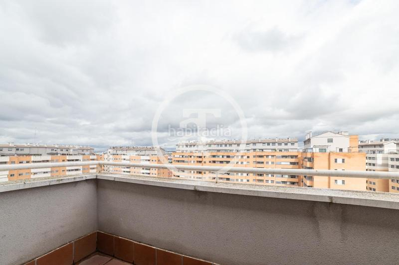 Foto b43b2a97-43be-47dc-baee-5b50243e004a. Miete dachwohnung mit heizung parking in Parque Oeste-Fuente Cisneros Alcorcón