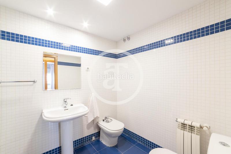 Foto d66e6fd5-2a7a-433d-9723-ba0cf638ae29. Rent penthouse with heating parking in Parque Oeste-Fuente Cisneros Alcorcón