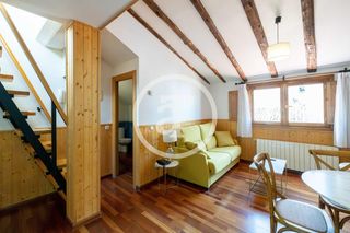 Location Attique  Calle de la escalinata. Ático de alquiler temporal de 1 habitación y 1 baño con amplia t