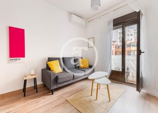 Miete Etagenwohnung  Calle tudelilla. Piso de alquiler temporal de 2 habitaciones y 1 baño con balcón