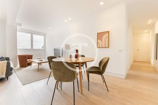 Affitto Appartamento  Paseo del general martínez campos. Piso de alquiler temporal de 2 habitaciones y 2 baños con balcón