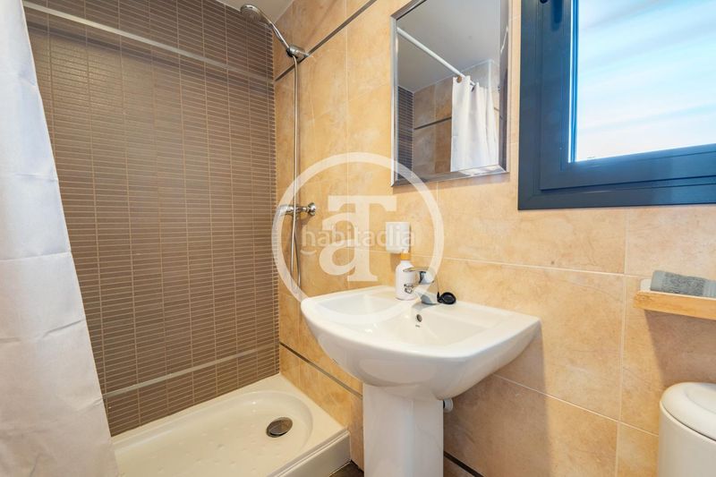 Foto 32c690ca-ae6e-429d-8e27-20e27ab2c9d0. Alquiler ático  de alquiler temporal de 2 habitaciones, 2 baños, terraza, piscina y parking en hortaleza en Madrid