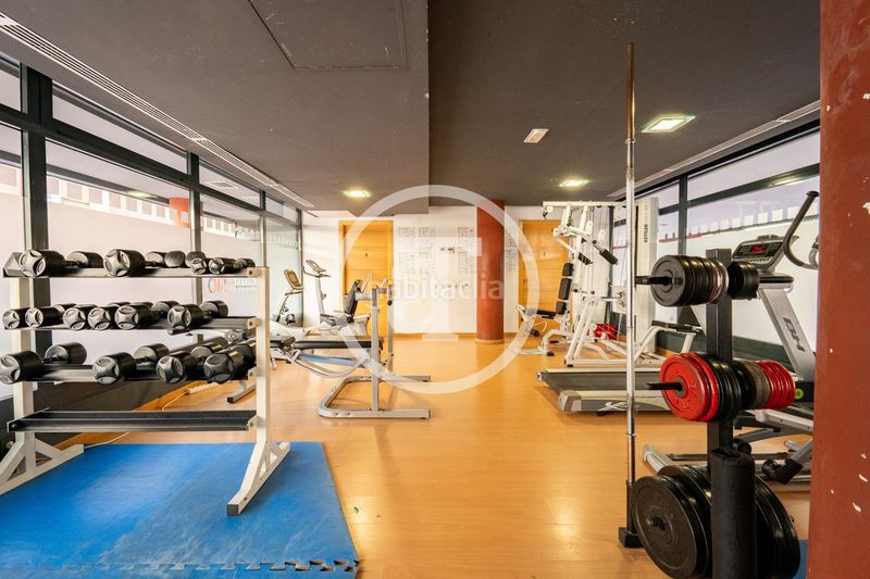 Foto 62f8db40-e3fc-4c65-b0fb-0a0d67fe60c9. Alquiler ático  de alquiler temporal de 2 habitaciones, 2 baños, terraza, piscina y parking en hortaleza en Madrid