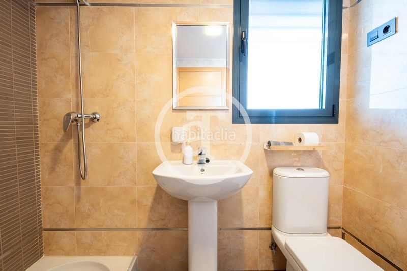 Foto 6aa9bd64-d773-4470-907f-01e5516969fc. Alquiler ático  de alquiler temporal de 2 habitaciones, 2 baños, terraza, piscina y parking en hortaleza en Madrid