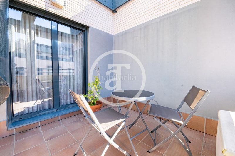 Foto 6cc942de-83ac-4392-8386-fc8229f21765. Alquiler ático  de alquiler temporal de 2 habitaciones, 2 baños, terraza, piscina y parking en hortaleza en Madrid