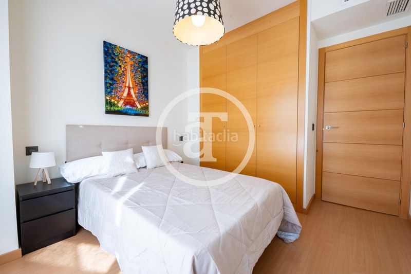 Foto 7897adee-5a06-457b-b0c7-dd861a979fa2. Alquiler ático  de alquiler temporal de 2 habitaciones, 2 baños, terraza, piscina y parking en hortaleza en Madrid