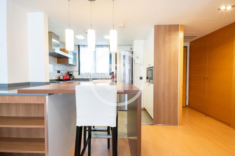 Foto 8b62ebeb-0b8e-42a7-8631-ca4b8d2de44a. Alquiler ático  de alquiler temporal de 2 habitaciones, 2 baños, terraza, piscina y parking en hortaleza en Madrid