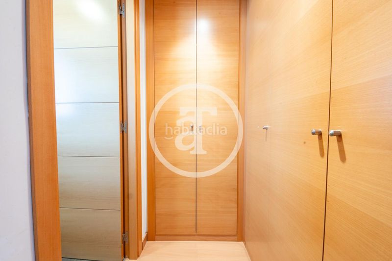 Foto b82cde54-141a-4c4d-87cb-a88af5a48506. Alquiler ático  de alquiler temporal de 2 habitaciones, 2 baños, terraza, piscina y parking en hortaleza en Madrid