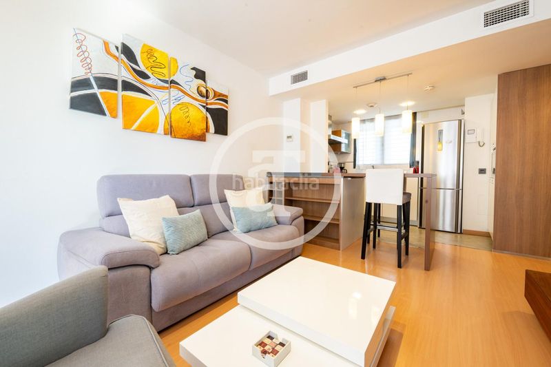 Foto d231814f-c1c6-467b-9203-f524aef75048. Alquiler ático  de alquiler temporal de 2 habitaciones, 2 baños, terraza, piscina y parking en hortaleza en Madrid