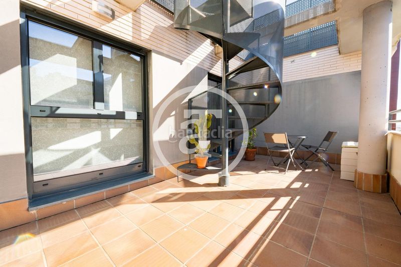 Foto edf89e83-fe7a-4ccd-94fc-3c3d95013af7. Alquiler ático  de alquiler temporal de 2 habitaciones, 2 baños, terraza, piscina y parking en hortaleza en Madrid