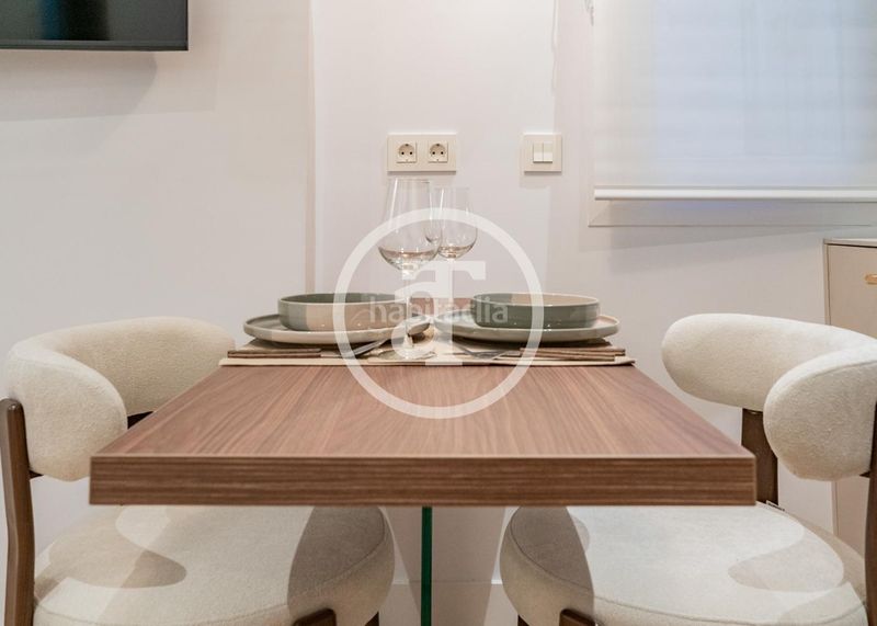 Foto aa989631-2f0a-4dcd-bb54-e42ea9dd8ef3. Alquiler piso  de alquiler temporal de 2 habitaciones y 1 baño en chamberí en Madrid