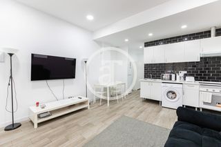 Miete Etagenwohnung  Calle de matilde hernández. Apartamento de alquiler temporal de 1 dormitorio y 1 baño junto