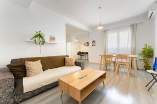 Location Appartement  Calle de san cayetano. Piso de alquiler temporal de 2 habitaciones y 1 baño en embajado