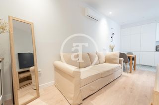 Miete Etagenwohnung  Calle del general pardiñas. Piso de alquiler temporal de 1 habitación, estudio y 1 baño en e