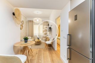 Lloguer Pis  Plaza de españa. Piso de alquiler temporal de 1 habitación y 1 baño en pleno cent