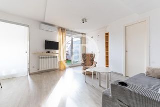 Affitto Attico  Calle del cardenal cisneros. Ático de alquiler temporal de 1 habitación y 1 baño con amplia t
