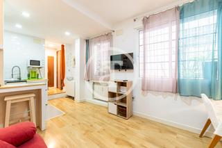 Location Studio  Calle del espejo. Estudio de alquiler temporal de 1 habitación y 1 baño en centro