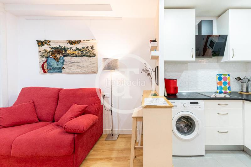 Foto fdaa42bb-17e9-4ed2-8728-d60058d46d06. Lloguer estudi amb calefacció a Palacio Madrid