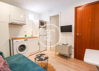 Lloguer Pis  C. del ave maría. Piso de alquiler temporal de 1 habitación en lavapiés