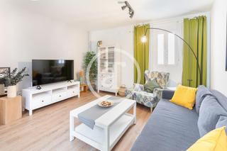 Lloguer Pis  Calle de narváez. Apartamento en alquiler mensual con 1 habitación doble y 1 baño