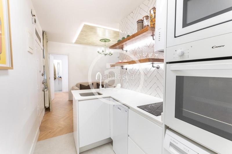 Foto fce9caee-ddbb-46e1-80d5-488d0427a20e. Alquiler piso  de alquiler temporal de 2 habitaciones y 2 baños en justicia chueca en Madrid
