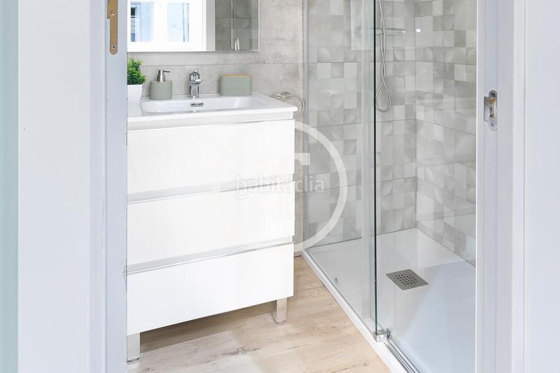 Foto c82f869d-8a0d-4f22-b22d-2e1bb4733fe2. Rent studio with heating in Universidad-Malasaña Madrid