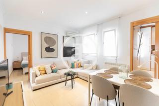 Location Appartement  Glorieta de lópez de hoyos. Piso de alquiler temporal de 4 habitaciones y 2 baños en chamart