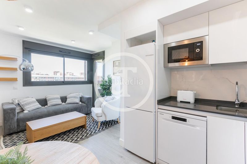 Foto 8d976e16-bfc0-4cbd-9edf-e768482a375b. Rent flat with parking in Imperial Madrid