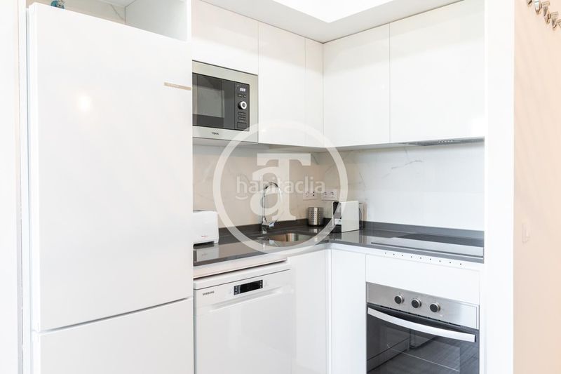 Foto eb5cd59b-b0db-4b40-bdad-d44381fb21c1. Rent flat with parking in Imperial Madrid