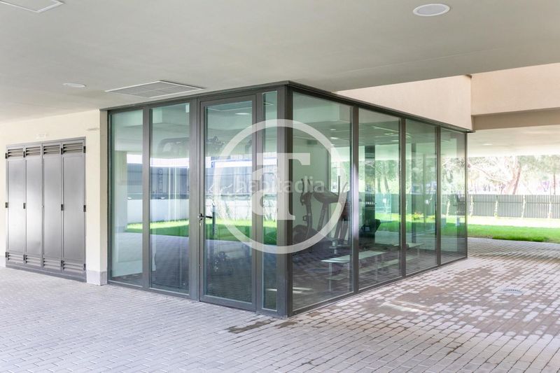 Foto f3fc8400-1ed7-486f-8886-09c29facfb6f. Rent flat with parking in Imperial Madrid
