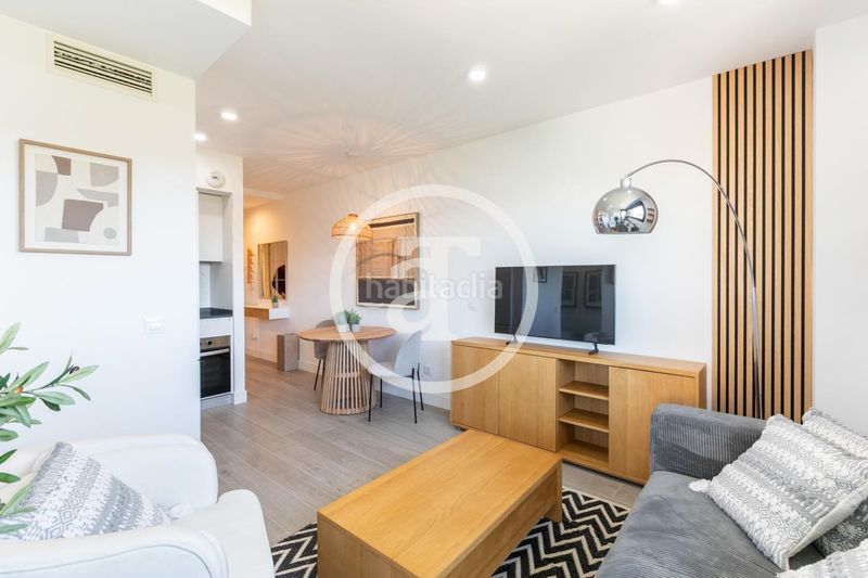 Foto f93ece21-f25c-489e-ad03-68cc7376b406. Rent flat with parking in Imperial Madrid
