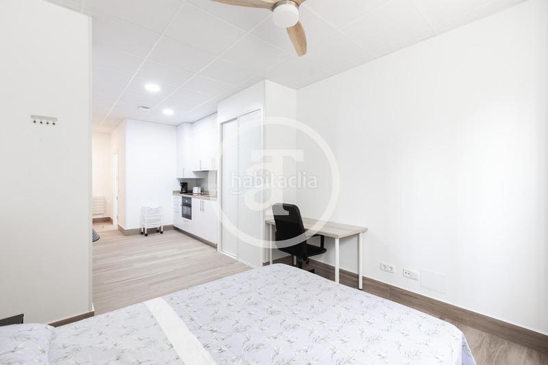 Foto 01f2ec7a-8af6-4543-8a93-8ac949eae8bd. Alquiler estudio  de alquiler temporal de 1 habitación y 1 baño en latina en Madrid
