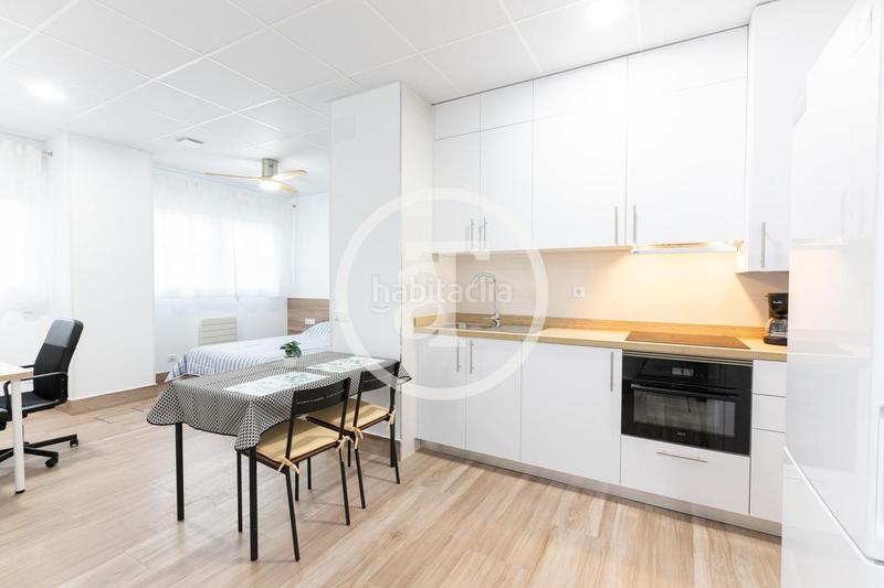 Foto 40362be9-717e-43a7-8d53-b764eb8b674a. Alquiler estudio en calle de san manuel 3 estudio de alquiler temporal de 1 habitación y 1 baño en latina en Madrid