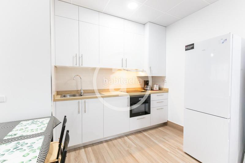 Foto c775df67-0434-4cfc-8368-321ef85d0f0e. Alquiler estudio en calle de san manuel 3 estudio de alquiler temporal de 1 habitación y 1 baño en latina en Madrid