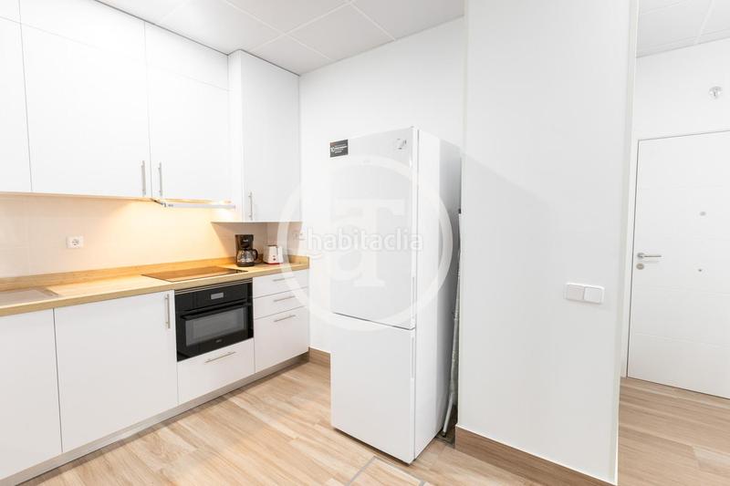 Foto c7fe0505-a110-453a-802e-b489f94b4236. Rent studio in calle de san manuel 3 in Aluche Madrid