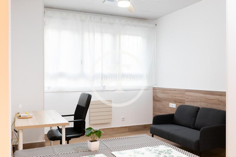 Foto ce6b4252-6184-4f28-a5a9-9984c09a206a. Affitto appartamento in calle de san manuel 3 in Aluche Madrid