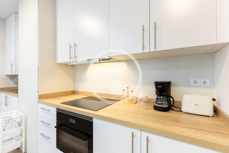 Foto 5c37ac49-a48b-472d-b43a-dd97add8292c. Rent flat in calle de san manuel 3 in Aluche Madrid