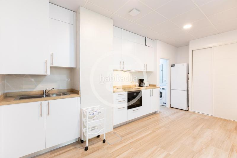 Foto cb7c40ad-48e5-44d8-b995-69df77f04f40. Rent flat in calle de san manuel 3 in Aluche Madrid