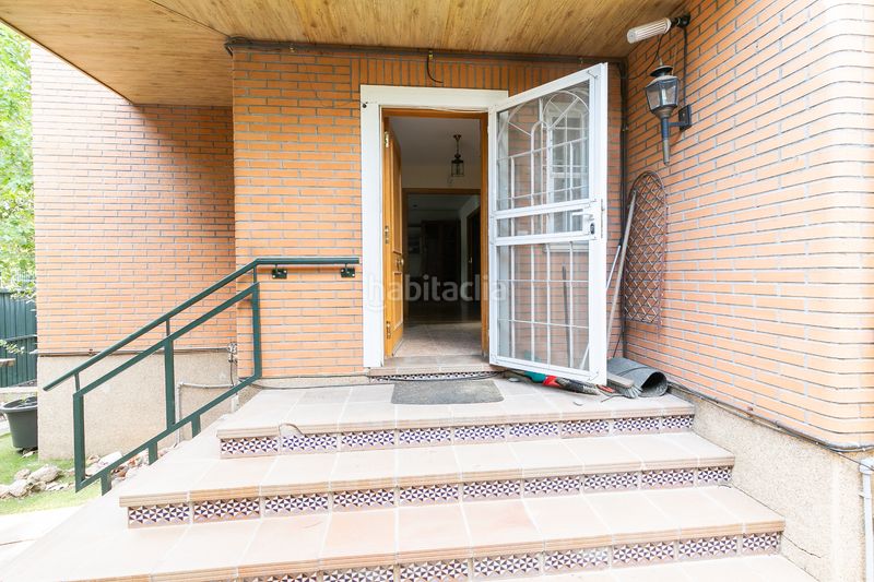 Foto e56d6b59-c784-45fa-8cb7-afa22f03e274. Xalet amb calefacció aparcament a Fresnos I y II Torrejón de Ardoz