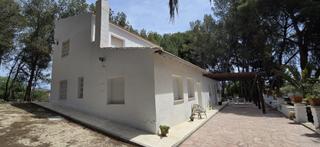 Xalet a Avinguda de la comunitat valenciana 5a. Estupendo chalet en monovar