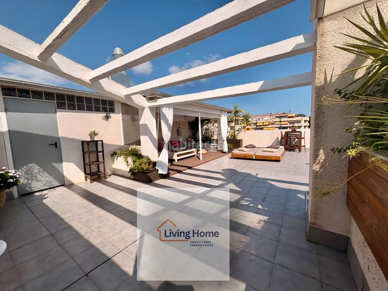 Foto 5da23036-6e50-4ae3-93c1-51d1267cb168. Attico in carrer de carles buïgas 43 in Mar i Camp - Platja dels Capellans Salou